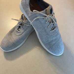 Toms grey leather "Cabrillo" shoe